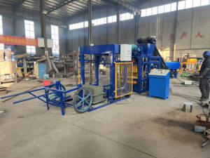 Máquina para Hacer Bloques Huecos de 6 Pulgadas, Precio de la Máquina Automática para Hacer Ladrillos y Bloques de Cemento y Concreto KAIDONG QT4-25 - Product Image 2