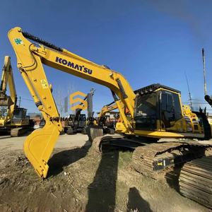 Excavadora de cadenas Komatsu PC220 usada, 90% nueva, en venta, en buen estado y con pocas horas de trabajo. - Product Image 1