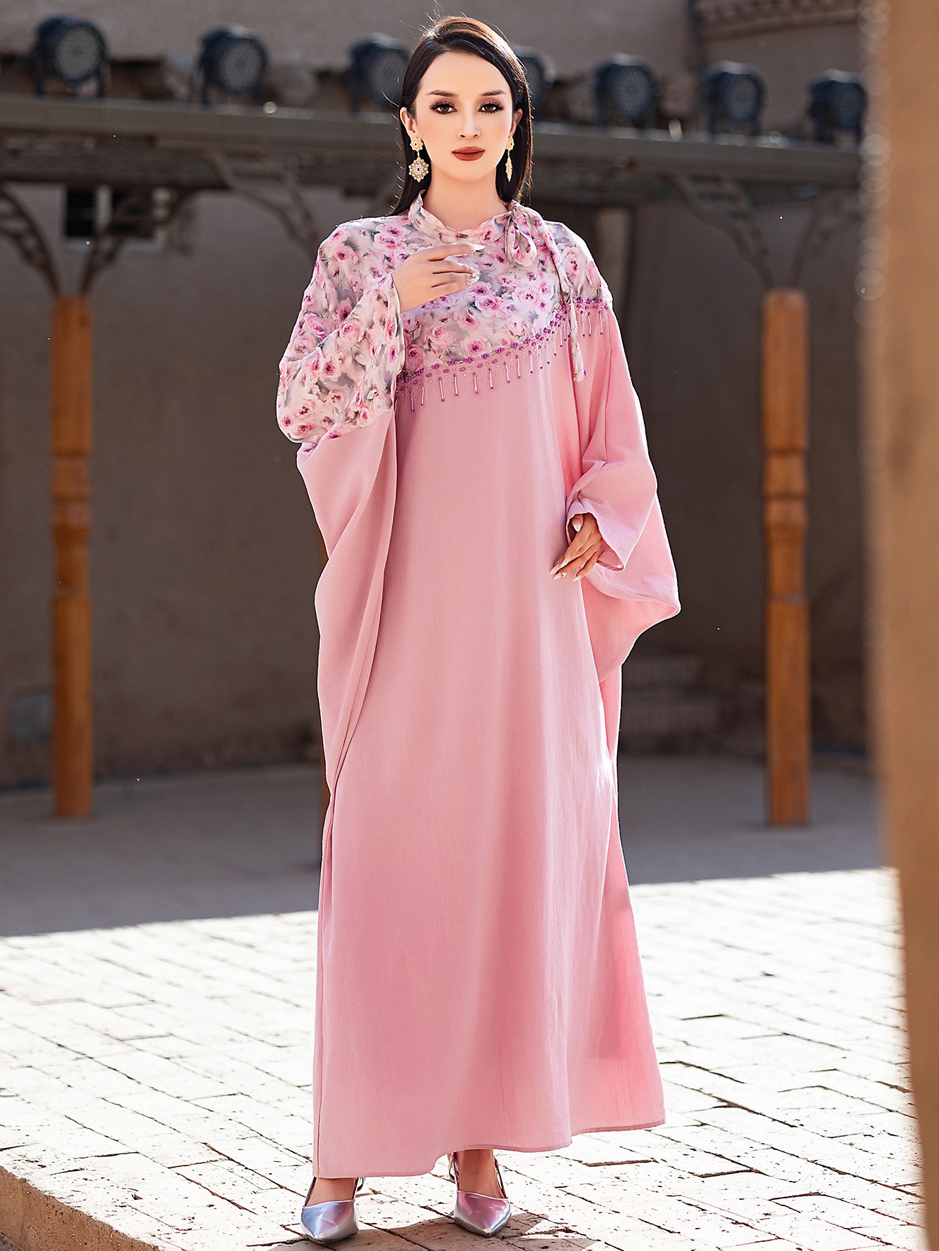 Elegant Pink Arab Dress - Luxury Maxi Gown 2024 Elegant Pink Arab Dress - Luxury Maxi Gown 2024