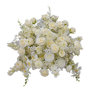 Arco de Metal Decorado con Rosas Blancas Artificiales e Hortensias para Fondo de Boda, Decoración de Boda - Product Image 5