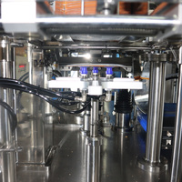 Machine de remplissage et d'emballage automatique multi-têtes VFFS à 8 stations pour sachets de poudre de maïs doux et mini-doypacks, pour l'emballage alimentaire