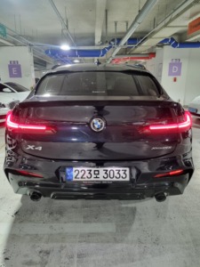 BMW X4 xDrive20i Usado, Deportivo Utilitario Compacto, Empresa Coreana Líder en Exportación, 300-500 Unidades Mensuales, Tracción Total, Gasolina, Título Limpio - Product Image 2