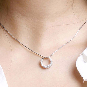 Collar Minimalista con Colgante de Círculo Hueco para Mujer, Cadena Corta para Clavícula, Joyería de Moda - Product Image 2
