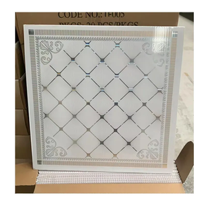 Plaques de <span class=keywords><strong>plafond</strong></span> <span class=keywords><strong>en</strong></span> gypse 595*595* 8mm/7mm Plafonds <span class=keywords><strong>en</strong></span> plâtre/Plaques de plâtre <span class=keywords><strong>en</strong></span> PVC Panneaux de <span class=keywords><strong>plafond</strong></span> suspendus - Product Image 1