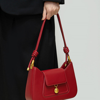 Vente chaude Chine Mode Rouge Couleur De Mariage Croix Corps Sac À Bandoulière En Cuir Véritable Sangle Unique Chaînes Bonbons Motif Étanche