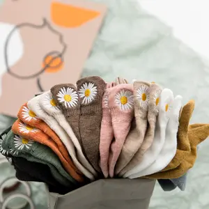 Youki-calcetines tobilleros de algodón para mujer, de alta calidad, cómodos, con bordado de crisantemo