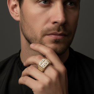 Bague de cocktail de luxe en or jaune avec diamants de laboratoire taille baguette sertis pavé, design géométrique, bijoux de fête unisexe - Product Image 3