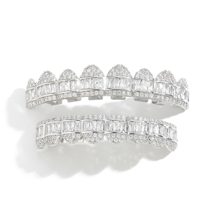 G029 Top 8 Bottom 8 Tooth Zircon Bling Bling Plaqué Argent/Or Hip Hop <span class=keywords><strong>Grilz</strong></span> Carrés pour Hommes pour Cadeau - Product Image 4