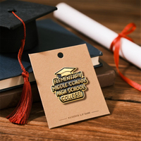 Broches en émail personnalisées en gros pour toques de graduation, badges de revers pour l'année académique, broches en métal souple avec logo scolaire, cadeau de cérémonie pour étudiant