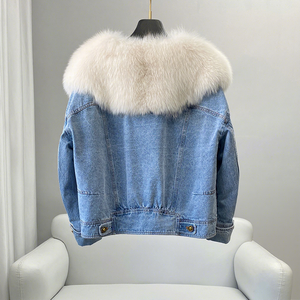เสื้อแจ็คเก็ตเดนิมบุขนเป็ดสำหรับผู้หญิง รุ่นขายดี แต่งปกขนสุนัขจิ้งจอกแท้หนานุ่ม อุ่นสบายสำหรับฤดูหนาว ติดกระดุม - Product Image 2