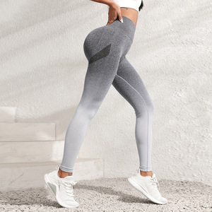 Pantalons de yoga à <span class=keywords><strong>dégradé</strong></span> fluide, fabriqués en Europe et en Amérique, tricotés, à séchage rapide et sculptants pour les hanches, pantalons de yoga sportifs - Product Image 5