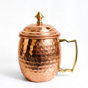 Mug en cuivre pur martelé de qualité supérieure, pour cocktail Moscow Mule, bière, avec couvercle décoratif, articles de bar, vente en gros, fournitures pour restaurants et hôtels - Product Image 1
