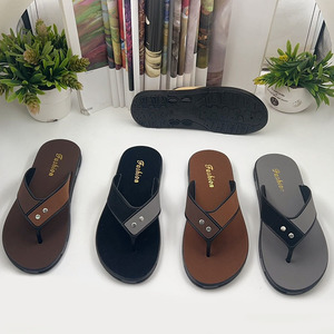 Tongs d'intérieur et d'extérieur pour hommes, vente en gros de pantoufles de plage pour garçons, sandales de haute qualité pour adolescents, pour l'été - Product Image 1