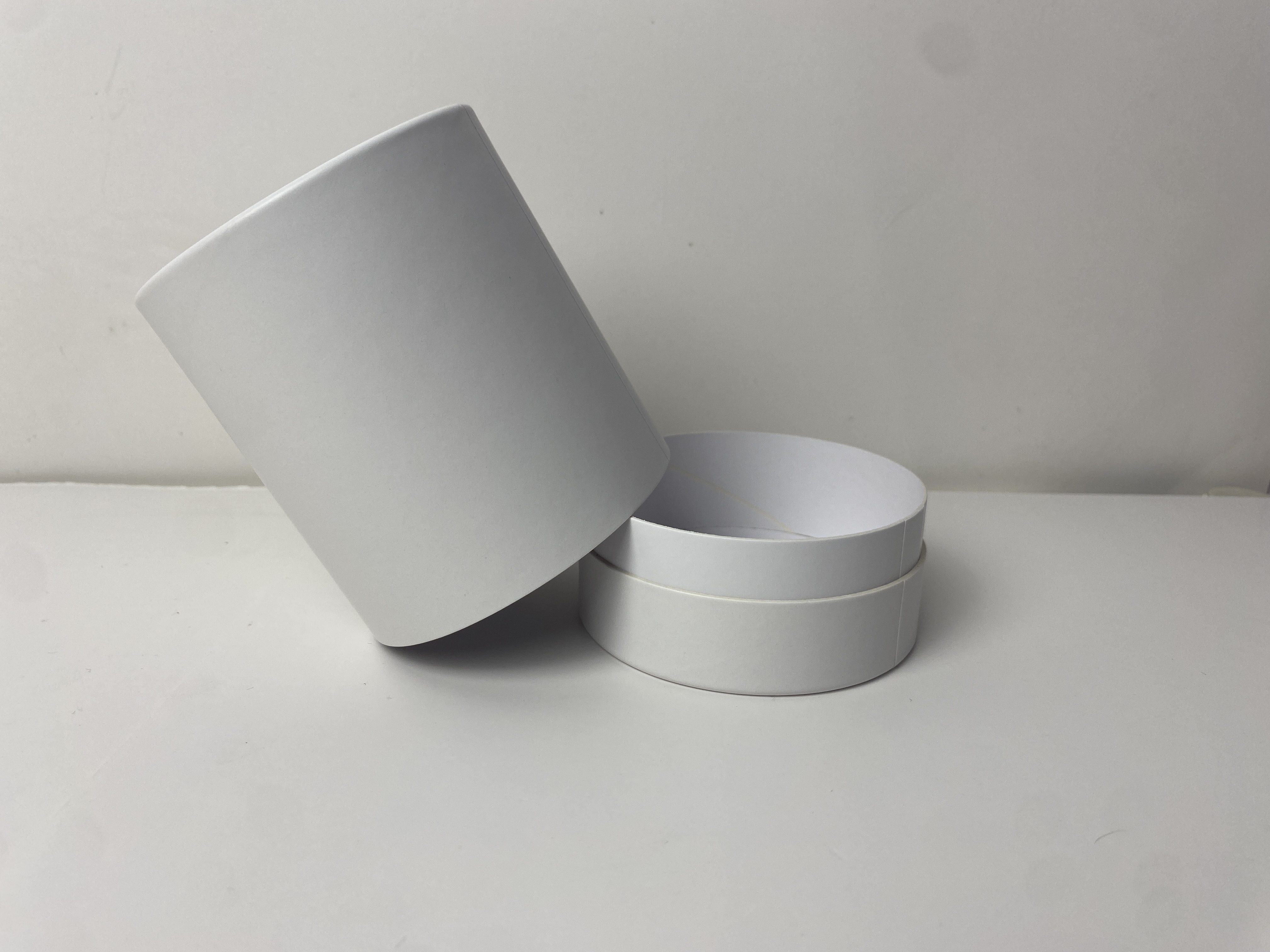 Hot Sale White Kraft Customized Color Perfume Paper Tube Packaging