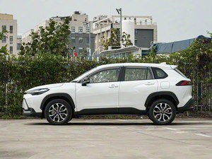 Voiture neuve 0 km Toyota Fortlander Hybride <span class=keywords><strong>SUV</strong></span> 2.0L Édition Luxe 5 places Caméra Automatique Conduite à gauche Pneus R17 Euro VI Toit ouvrant - Product Image 4