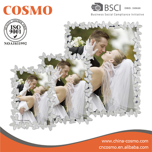 Ornamentado Borboleta Branco Metal Photo <span class=keywords><strong>Frame</strong></span> para Mesa Pendurado Elegante Presente De Casamento Molduras Decorativas - Product Image 4