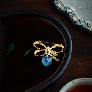 Luxury Natural Aquamarine Heart <b>Bow</b> Brooch 18K Gold Plated Copper with Textured <b>Bow</b> Elegant Wedding <b>Gift</b> Jewelry Pin - Product Image 4