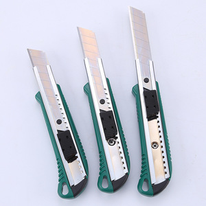 Couteau utilitaire Lanbaolu 2239-8 avec manche vert et lame réglable pour couper le papier, le film et les emballages - Product Image 1