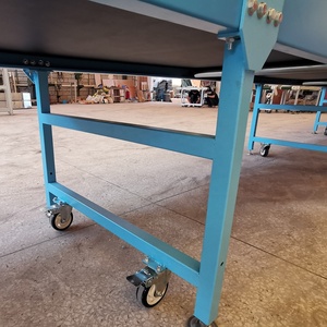 Sistem Konveyor Logistik Sabuk PU Hitam Datar Bergerak dengan Rangka Baja Bertenaga Kustom Pabrik Bersertifikasi CE Biaya Rendah untuk Pemuatan - Product Image 5