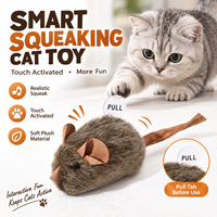 Jouet pour chat réaliste en forme de souris qui couine, jouet interactif en peluche pour la chasse avec son et longue queue pour chats d'intérieur et chatons