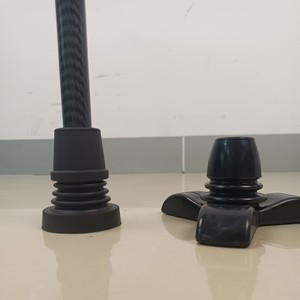 Bâton de marche télescopique Fukangrui à quatre pieds en alliage d'aluminium avec lumière pour la randonnée en extérieur - Product Image 3