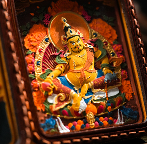 FUTUJI Grosir Liontin Thangka Manjushri Tibet dari Kulit Asli dan Paduan Logam, Jimat Buddha, Perhiasan Berkualitas - Product Image 2