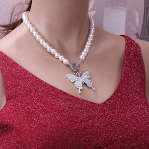 Collier Pendentif Papillon Diamant Or et Perle Style Européen-Américain, Chaîne Clavicule, Bijou de Soirée - Product Image 2