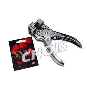 Perforateur à main pour fentes Euro pour cartes PVC, étiquettes de bijoux 3945-1030 - Product Image 3