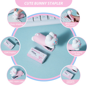 Set de Papelería de Conejo Adorable al por Mayor, Estuche Escolar Kawaii de Conejito, Cuaderno, <span class=keywords><strong>Grapadora</strong></span>, Pegamento, Bolígrafo, Regalo para Niñas y Niños - Product Image 5