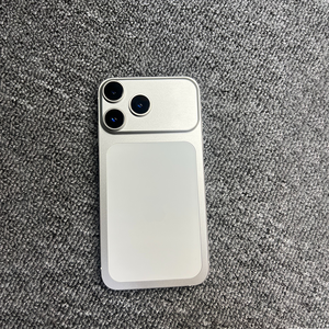 Téléphone Xr authentique dans le style du Phone 17 Pro, téléphone 4G débloqué, livré avec la boîte du 17 Pro scellée, batterie à 100 % de capacité - Product Image 4