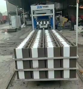 Maquinaria <span class=keywords><strong>para</strong></span> Fabricar Bloques <span class=keywords><strong>de</strong></span> Hormigón, Ladrillos ICF y Bloques Huecos <span class=keywords><strong>de</strong></span> Cemento <span class=keywords><strong>para</strong></span> Construcción en Rusia, Marca ZCJK - Product Image 3