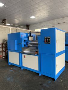 Macchina aperta del mulino di miscelazione di gomma a due rulli di processo del granello di plastica del Silicone del laboratorio - Product Image 3