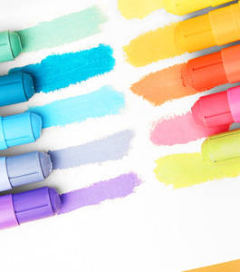 ชุดสีเทียนแท่ง 12 สี แห้งเร็ว ไม่เลอะเทอะ ไม่เป็นขี้ขลาด สีเทมเพราแบบแท่ง บิดได้ ขนาด 4.5 นิ้ว ชุดของเล่นวาดภาพ - Product Image 3