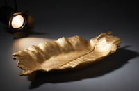 Plateau décoratif en forme de feuille dorée, plateau de service en métal de luxe en forme de feuille pour centre de table, rangement de bijoux, décoration et présentation