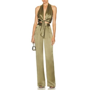 Nuevo Conjunto de Satén para Mujer, Top Corto Sexy con Escote en V Profundo y Pantalones Anchos de Cintura Alta - Product Image 4