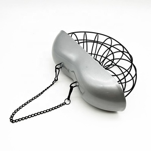 Outil d'alimentation en métal à l'épreuve des écureuils, boules Suet distributeur <span class=keywords><strong>de</strong></span> nourriture <span class=keywords><strong>pour</strong></span> oiseaux <span class=keywords><strong>support</strong></span> <span class=keywords><strong>de</strong></span> grosses boules mangeoire <span class=keywords><strong>pour</strong></span> oiseaux sauvages <span class=keywords><strong>pour</strong></span> fenêtre <span class=keywords><strong>de</strong></span> maison - Product Image 5
