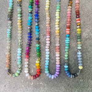 Collier de perles en forme de boule de cristal naturel, pierres multicolores, style bohème, cadeau personnalisable pour la vente en gros aux petites entreprises - Product Image 3