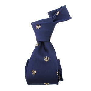 Chine vente en gros 100% soie tissé personnalisé <span class=keywords><strong>cravate</strong></span> gros-grain bleu marine doré <span class=keywords><strong>fleur</strong></span> <span class=keywords><strong>de</strong></span> nénuphar Floral hommes Vintage <span class=keywords><strong>cravate</strong></span> pour hommes - Product Image 1