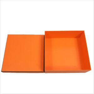 Tapa de lujo y caja base con logotipo dorado Forro de esponja de laminación mate de gama alta Caja de cartón de embalaje de regalo personalizado para bufanda - Product Image 2