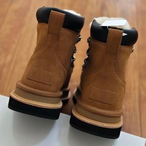 Bottes d'hiver pour femmes de luxe de haute qualité en gros, bottes en peau de mouton à hauteur de cuisse, confortables et chaudes, bottes de snowboard - Product Image 4