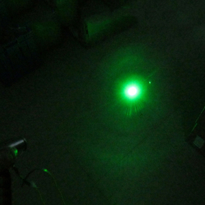 532nm 50mW ไฟเลเซอร์ลำแสงหนาสีเขียวแบบจุดเลเซอร์ KTV ไฟเวทีไวน์ - Product Image 5