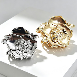 Pinces à cheveux en alliage doré motif fleur, élégantes, grandes pinces requin rose et plumeria pour chignon, usage quotidien pour femme - Product Image 4