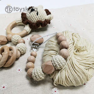 Jouet nouveau-né <span class=keywords><strong>anneau</strong></span> en bois bébé dents rondes Crochet pendentif main Crochet poupée tricoté Crochet poupée dessin animé <span class=keywords><strong>Lion</strong></span> - Product Image 2