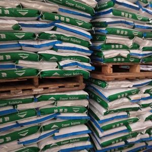 Vente en gros de sulfate de cuivre en poudre cristalline bleue de qualité industrielle pour l'industrie chimique Prix du sulfate de cuivre additif - Product Image 5