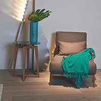 Fauteuil en cuir PU de style italien avec accoudoirs en bois |   Chaise de loisirs moderne ergonomique et écologique pour salle à manger et salon |   Salle de séjour, chambre à coucher