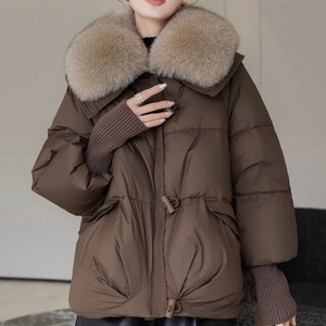 Women's Short-Length Korean-Style Oversized Loose Cotton Coat With <b>Extra</b>-<b>Large</b> Fur Collar and Thickened Fashion - Product Image 4