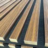 Panneau acoustique en bois naturel à lattes, panneau mural acoustique en feutre PET, panneau décoratif absorbant le son pour bureau, hôtel, maison