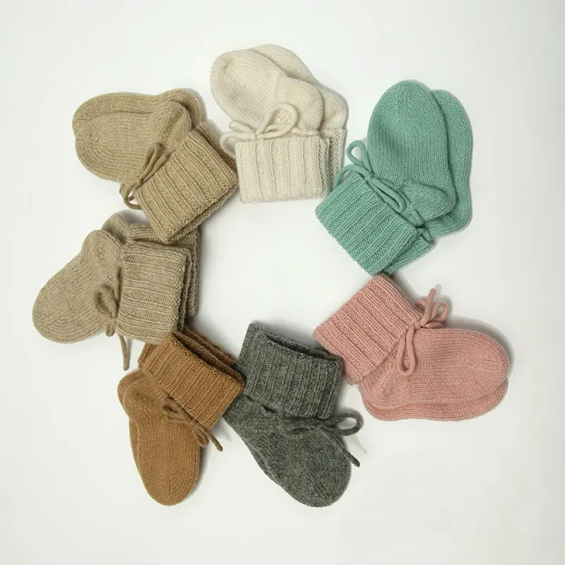 Quà tặng sơ sinh Cashmere vớ trẻ em tay dệt kim Cashmere booties bé vớ cổ điển mềm ấm Cashmere sang trọng tùy chỉnh giản dị