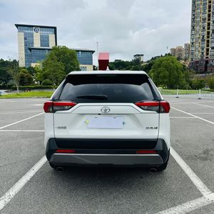 Toyota RAV4 <span class=keywords><strong>2021</strong></span> Usado, 2.0L, Tracción Delantera, SUV Japonés Usado, Precio Económico, Vehículo Familiar Eficiente en Consumo de Combustible, Color Blanco - Product Image 3