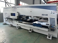 Máquina Punzonadora de Placas Metálicas CNC DES-300 380V 55kW, la Más Vendida